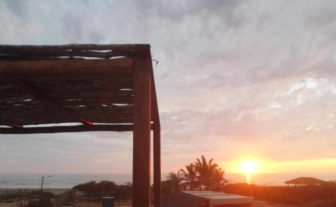 Tres Velas Surf Celestino Gazca Villasenor Esterno foto
